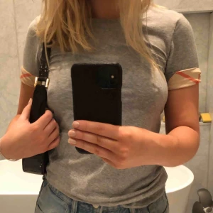  - T-shirt från Barbour, jätte snygg men använder tyvärr inte längre!