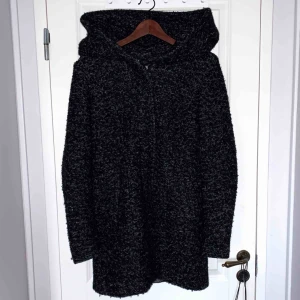  - En stor favorit förra vintern som tyvärr inte blivit använd denna säsong. Bra skick, nypris ca 800. ⭐️