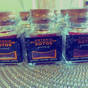  - Saffran 2gram, det är snart jul så jag sälja saffran. Oöppnad och fortfarande ny. 