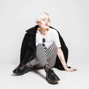  - Jacka från The Cards & co. Från förra året.  Nypris: 3890kr.  Möts helst upp i Stockholm. Jackan är ganska tung, men kan skicka mot frakt.  