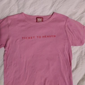  - ☁️ Rosa mjuk tshirt ☁️  Frakt 36:-