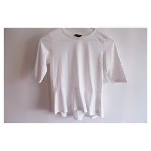  - Peplum top, passar även S.