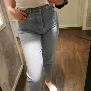  - Skitsnygga blåa jeans från In-wear! Säljer pga att jag ej använder dom så ofta💙 