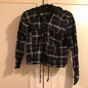  - Skön ”jack”liknade tröja