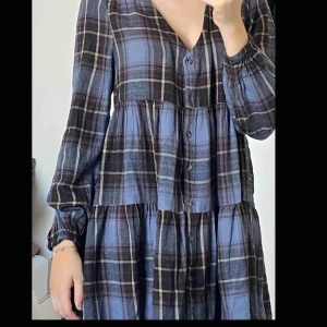  - En näst intill ny superdrömming klänning köpt på Urban Outfitters. Endast använd en gång.  Möts upp i Stockholm. Skriv privat för fler bilder.