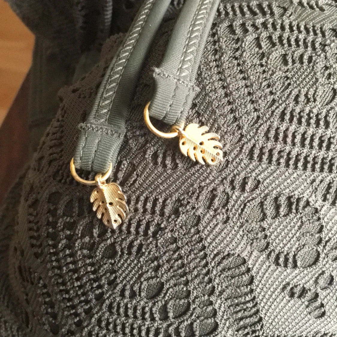 Mörkgrön mönstrad bikini - 91