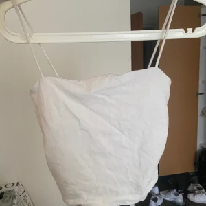 Linne från Gina tricot  - Mycket fint linne i storlek S.