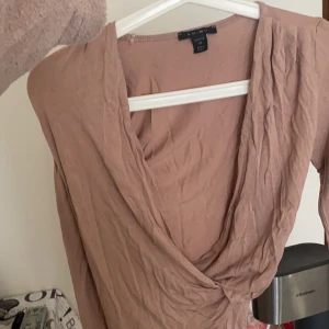 Fin omlott tröja  - Storlek xs