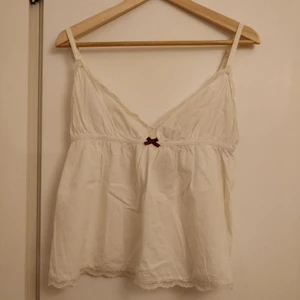 Odd Molly - Odd Molly linne i storlek 2. Nyskick då den sällan är använd. Skickas om köparen står för frakten. 