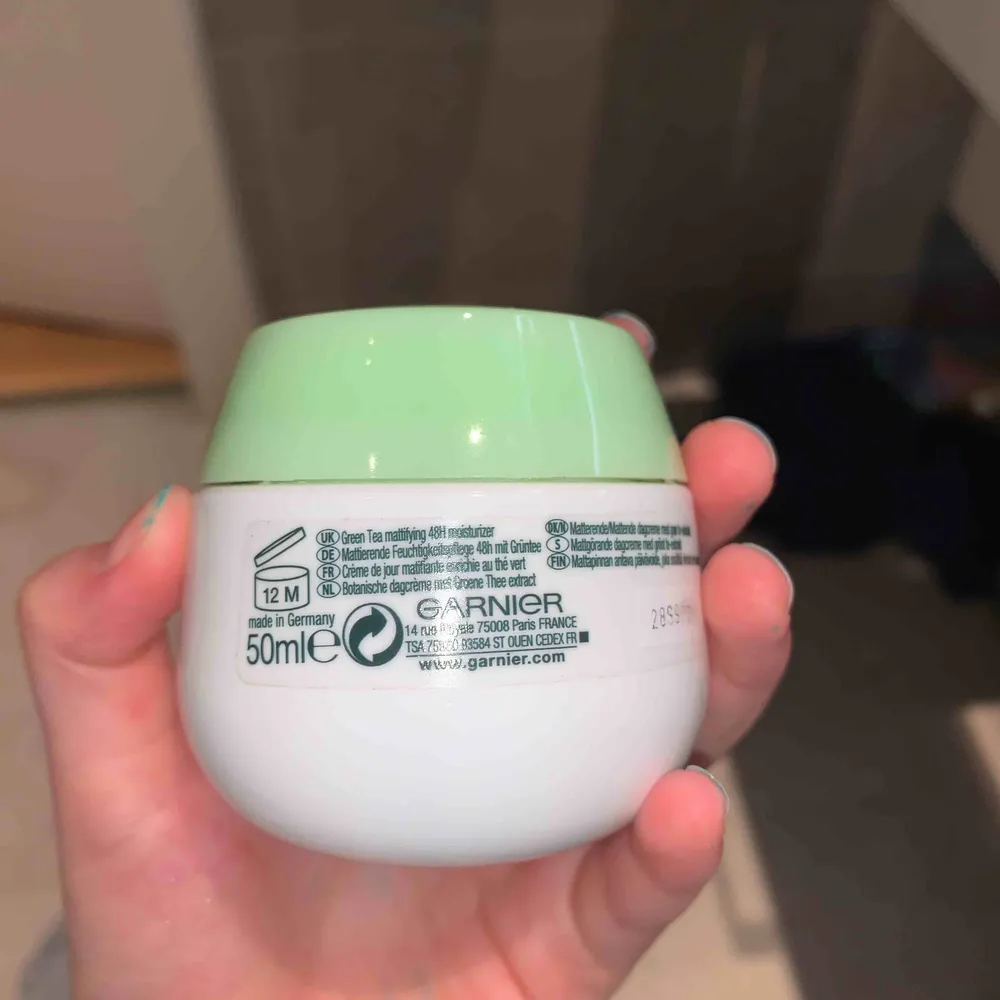 super bra dagcréme/moisturizer som inte finns på garnier längre!!! nypris:50 frakt; 10 kr. Övrigt.