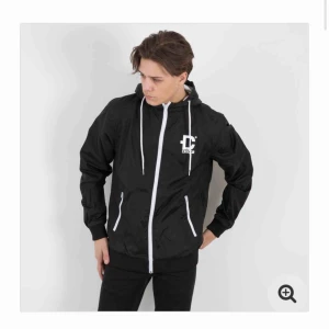  - Storlek m unisex  Använd fåtal gånger, fint skick 