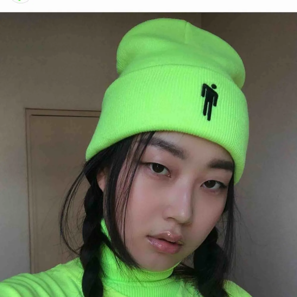 Fetaste billie eilish merch beanien🐉 Billies egna märke blohsh använd endast EN GÅNG. 💗☺️ RARE. Accessoarer.