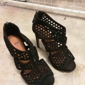  - Super snygga klackar!!! Passar för fest och annat