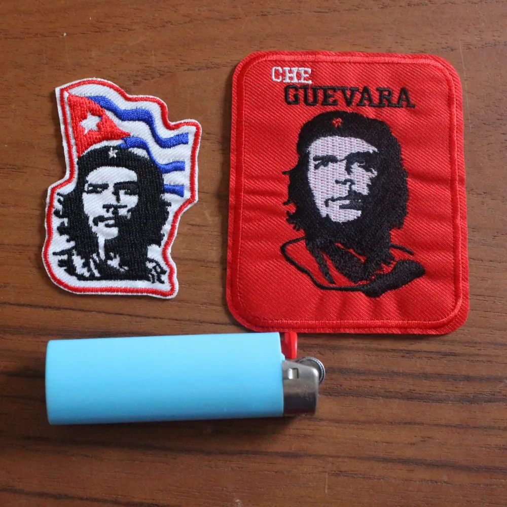 Två stycken Che Guevara tygmärke för 29kr inkl frakt! . Övrigt.