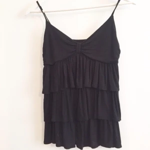  - Snygg top i bra skick. 