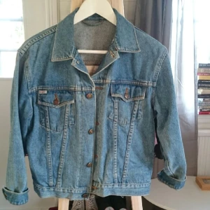  - Rocky jeansjacka.