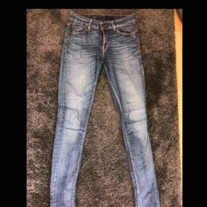  - Tiger of sweden jeans. Modell : SLIGHT
