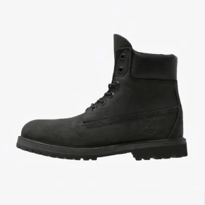  - Säljer mina as balla Timberland stövlar. Stövlarna är i storlek 38 och har endast använts under en vinter, under ett fåtal gånger, därav priset. 