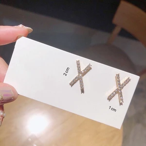 Örhängen cross  - ♥♥Product Details♥♥ ☆Material: Alloy ☆Color: As picture ☆Style: Korean Version ☆Packaging: 1 pair of independent packaging Oanvänt 