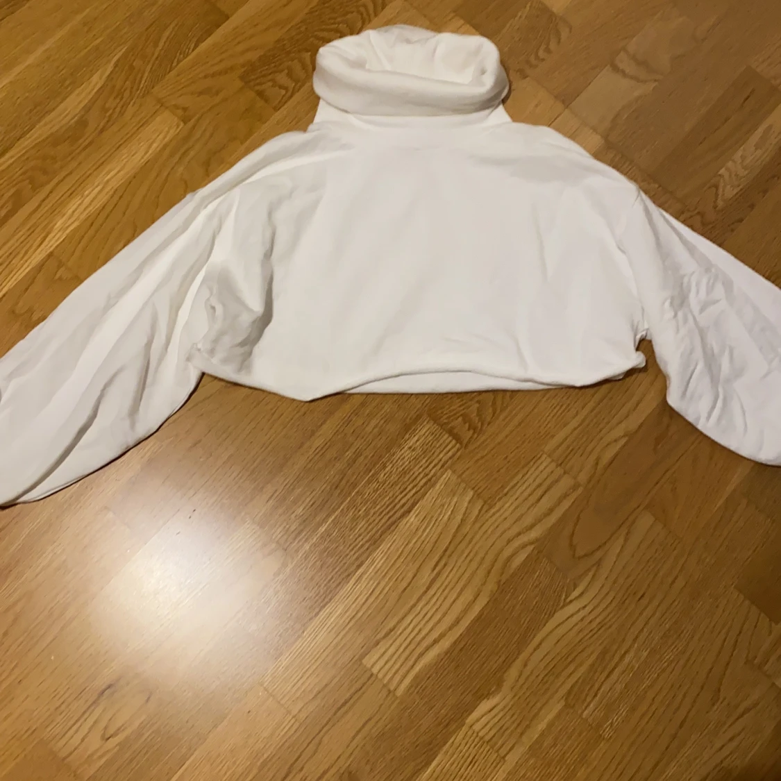 Vit crop “top” strl 32 - 90