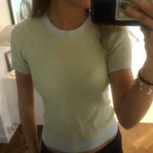 Zara topp - Snygg topp från Zara i storlek S. Du står för frakten💕