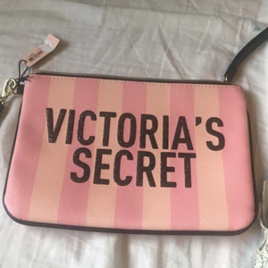 Vtcoria secret handkäska - Oanvänd i bra skick