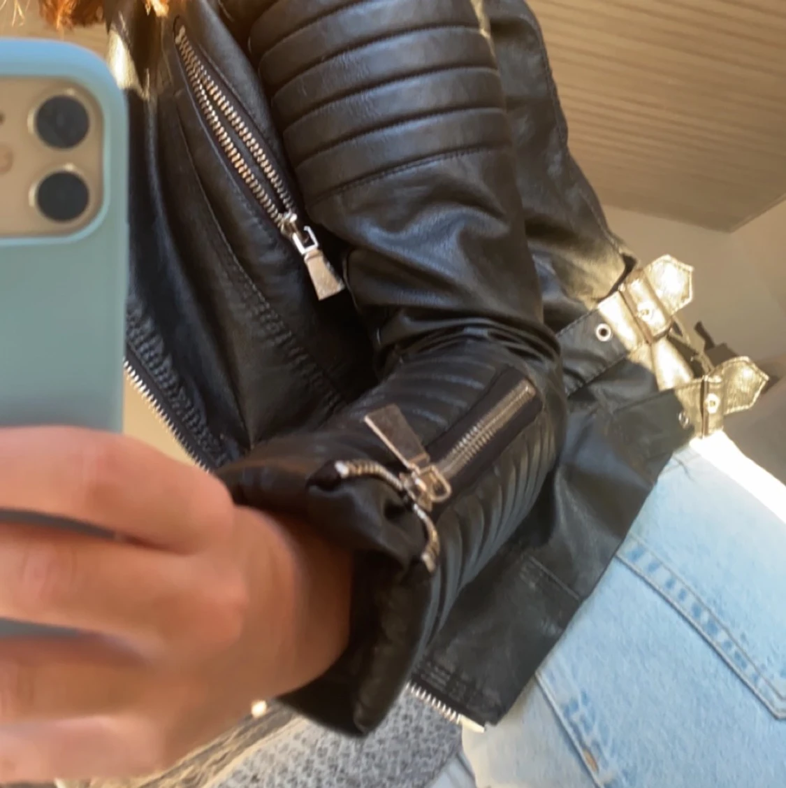 Populär slutsåld skinnjacka - 90