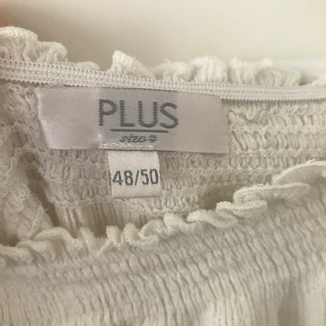 Off shoulder blus - 90