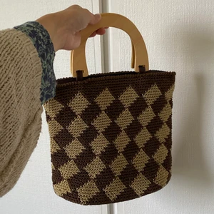 Handväska - Liten handväska knappt använd, felfri! Från vintage butik