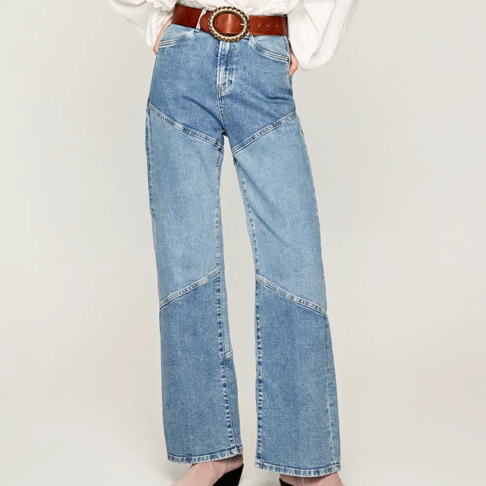 Vida jeans från Pepe, knappt använda! W28 L32. Nypris: 1299kr. Frakt 60kr (spårbar). Jeans & Byxor.