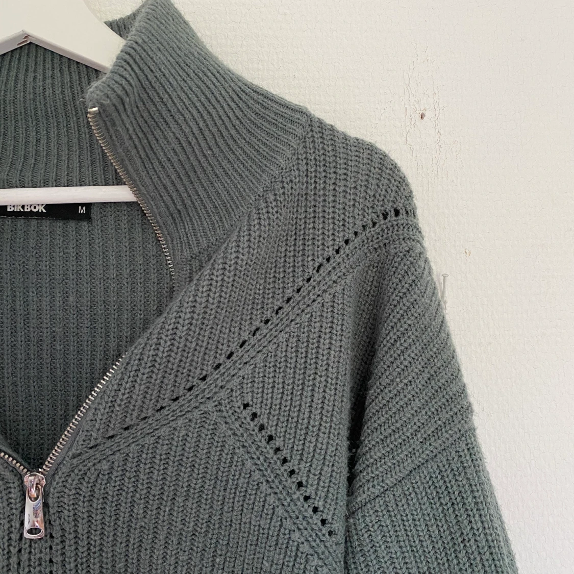 Stickadtröja med dragkedja  - 91