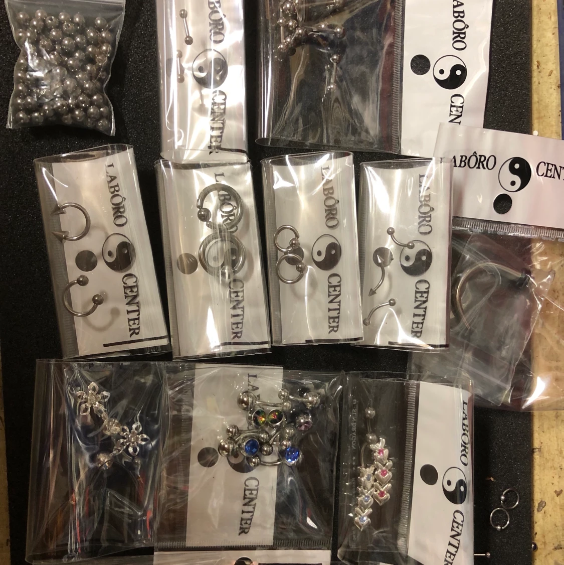 SMYCKEN!!! Laboro lagret