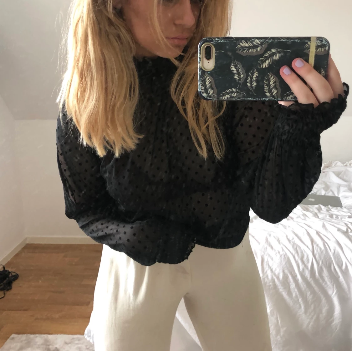 Mesh/ polkadots  - 90