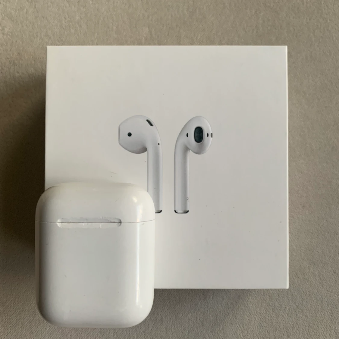 AirPods 