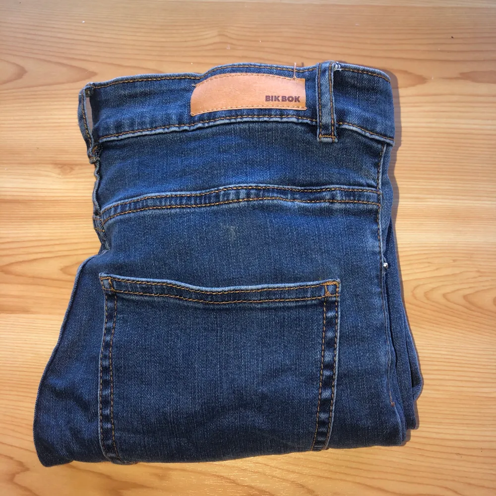 Jeans från bikbok, köpare står för frakt!😊. Jeans & Byxor.