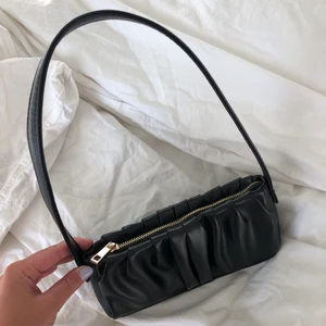 Väska - Väska som knappt är använd alls, 150kr + 60kr frakt