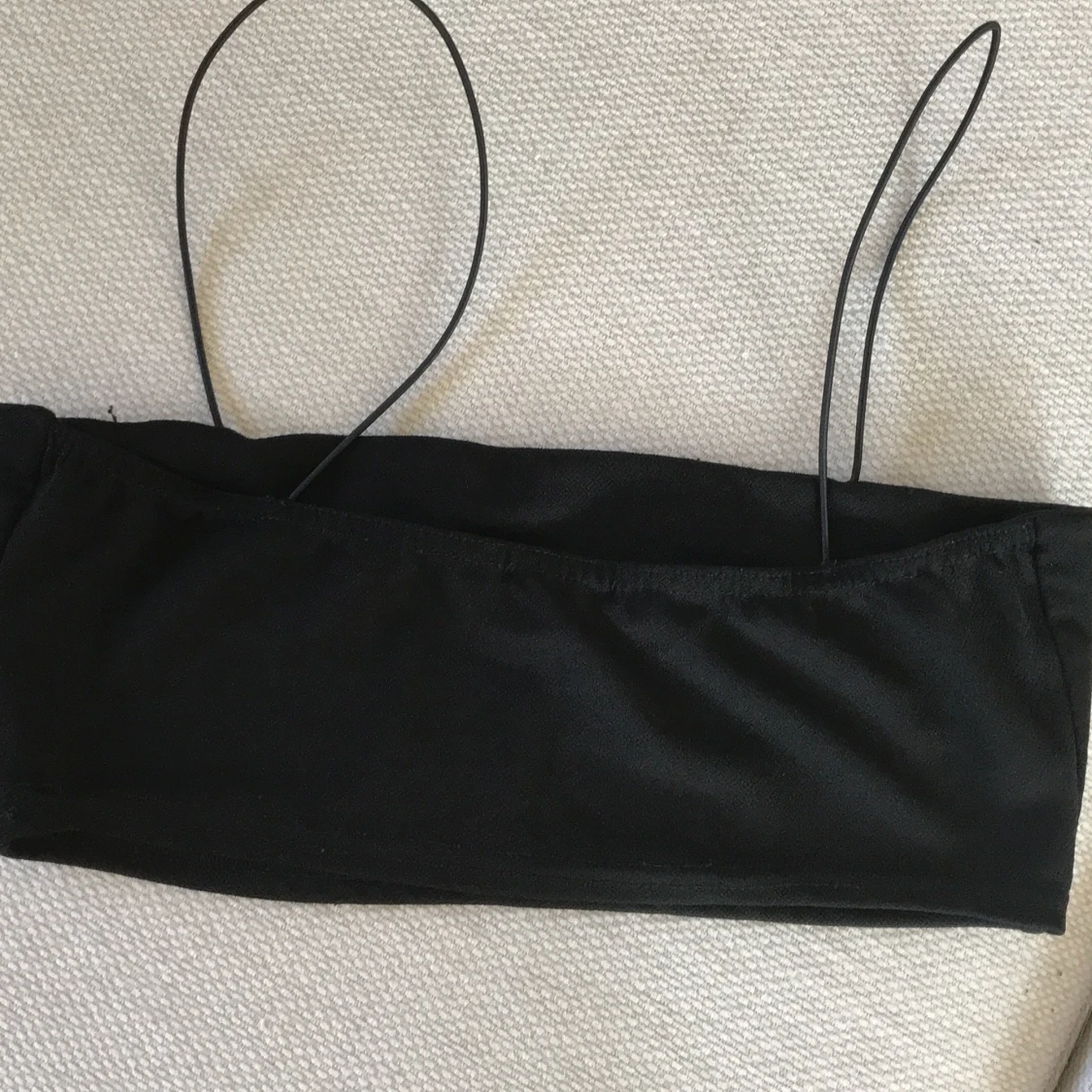 Topp Nelly NLYONE Svart Spaghetti Straps - 90