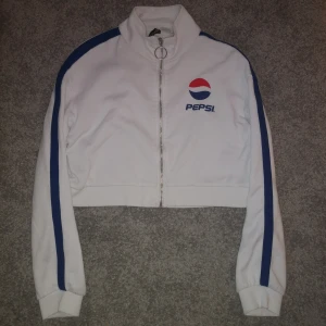 Pepsi magtröja från H&M - Använd några få ggr, skön och varm
