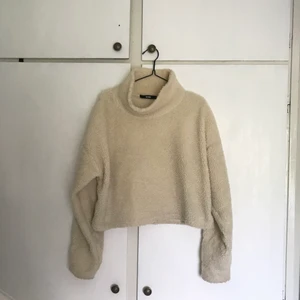 Tröja från bikbok - Mysig tröja från bikbok, storlek S. 40 kr + frakt ✨