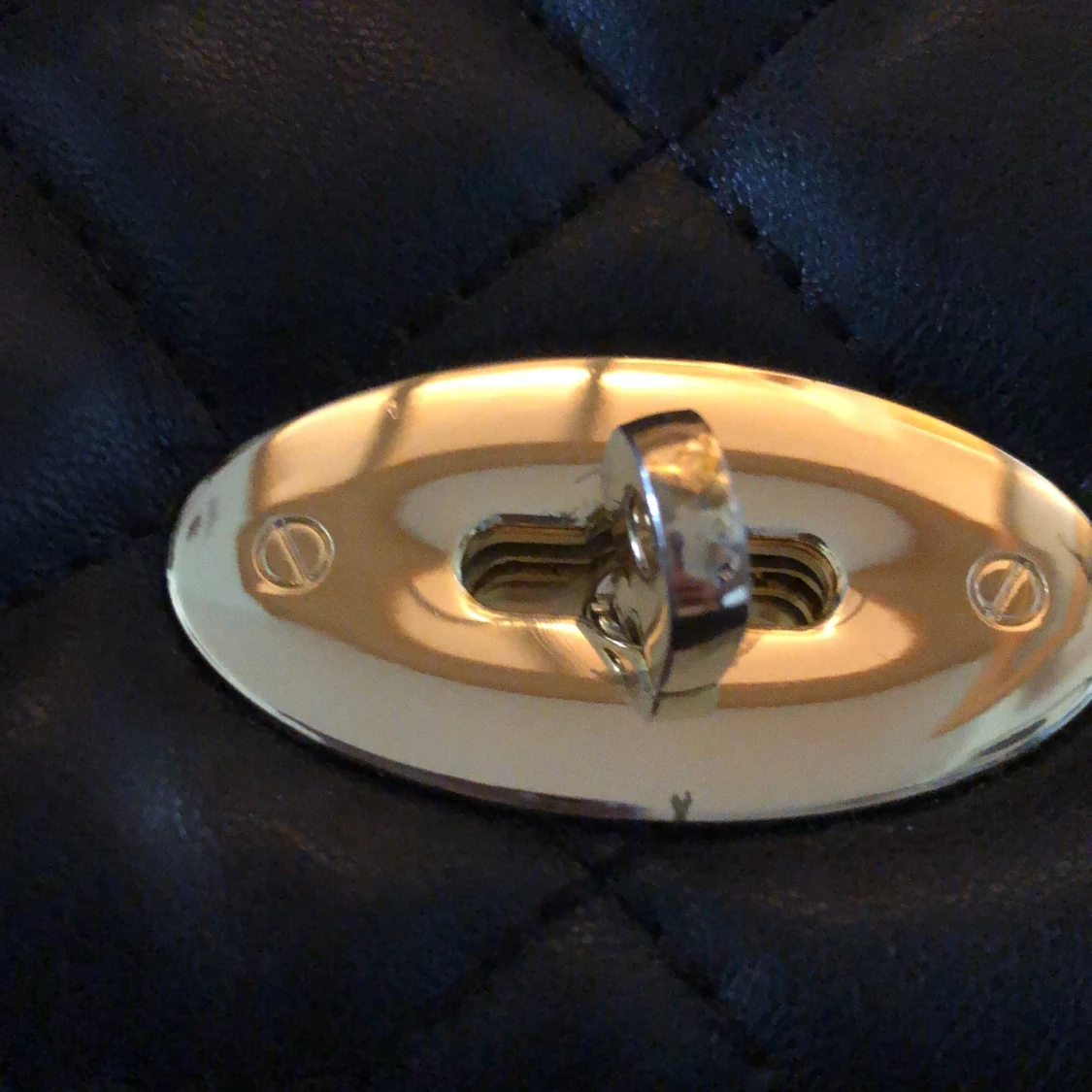 Svart axelväska - 91