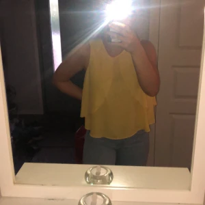 Gul blus⭐️ - Jättefin oanvänd blus från Zara