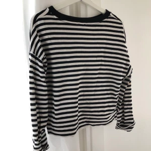 Randig tröja - Randig tröja från H&M