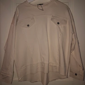 Jacka/tröja, strl S - Snygg jacka/ tröja i storlek S. Aldrig använd. 