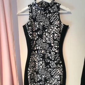 Bodycon-klänning  - Använt skick