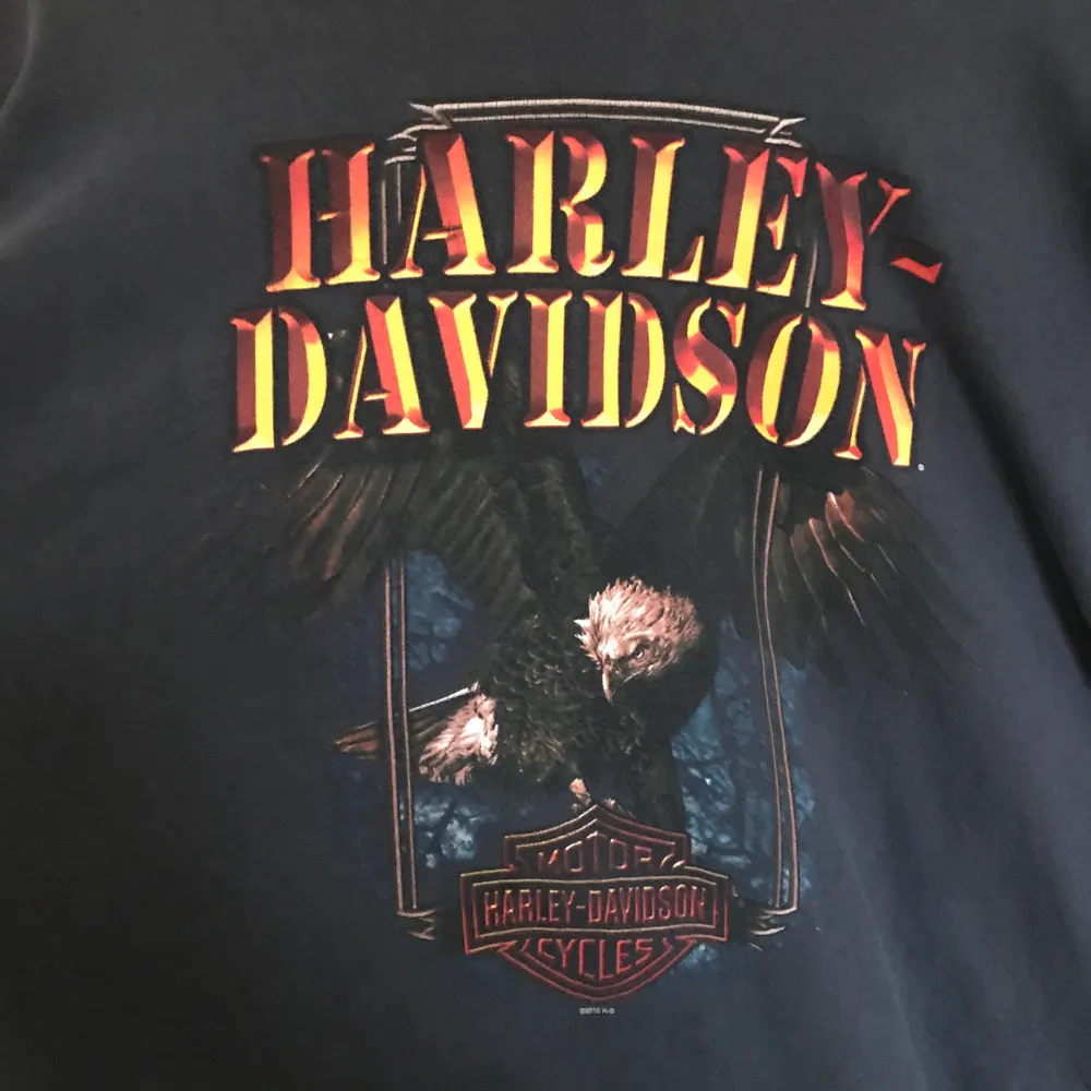 Vintage Harley Davidsson.   Långärmad t-shirt.  Storlek XL.  100% bomull. Frakt 55:-. Tröjor & Koftor.