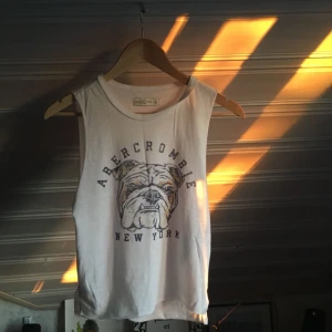  - Linne från Abercrombie & Fitch!! Sparsamt använd!  Köparen står för frakten🌹