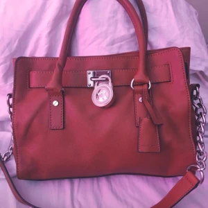  - Mk väska i fint skick. Äkta Frifrakt