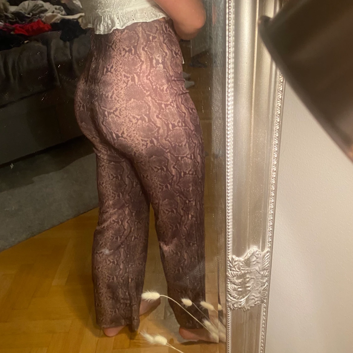 Fina brun-mönstrade vida byxor - 90