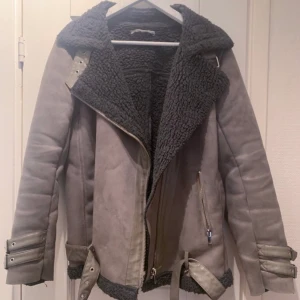 Aviator jacka iM/L - Fin aviator jacka i storlek L men passar en M