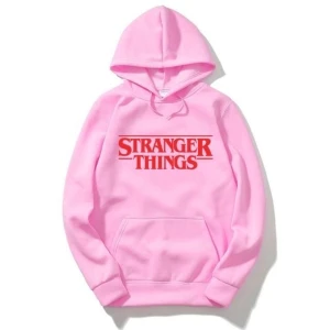 Stranger Things Hoodie - En snygg rosa stranger things hoodie. Vet tyvärr inte vart den är ifrån då jag fått den men det är ett otroligt skönt material på den 